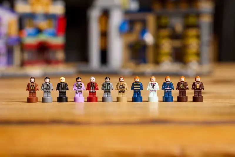 LEGO 76444 HARRY POTTER  DIAGON ALLEY™ WIZARDING SHOPS - Image 7