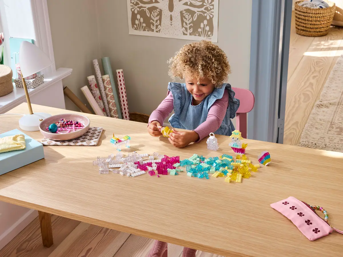 LEGO 11040 CLASSIC - MAGICAL TRANSPARENT BOX - Image 7