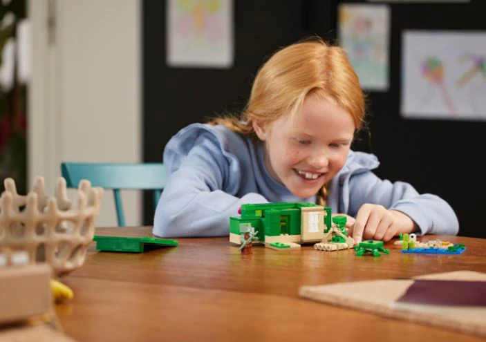 LEGO 21254 MINECRAFT THE TURTLE BEACH HOUSE - Image 5
