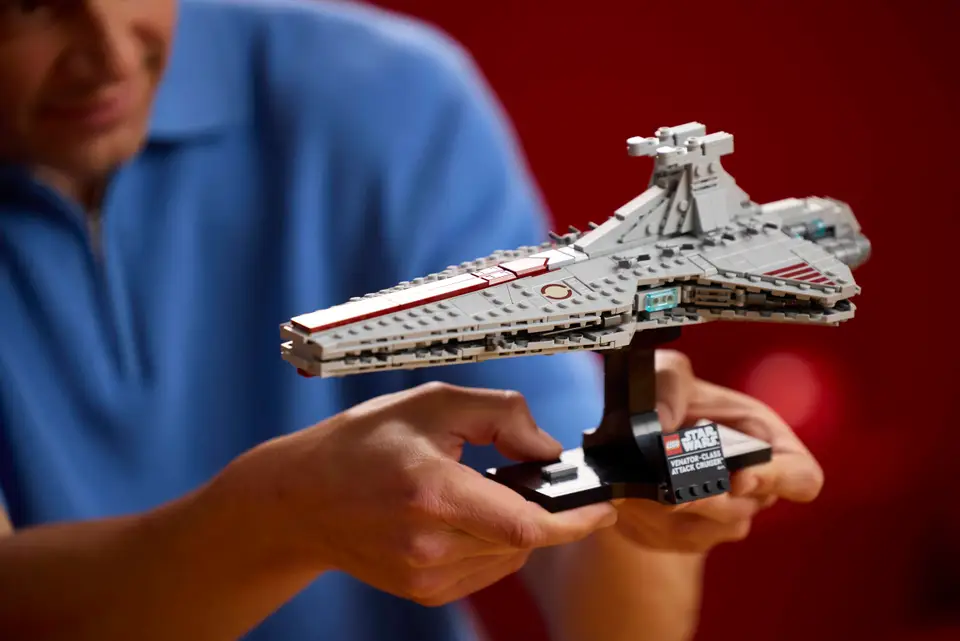 LEGO 75441 STAR WARS - VENATOR-CLASS ATTACK CRUISER - Image 6