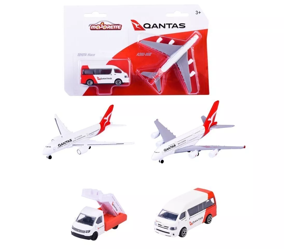 MAJORETTE QANTAS PLANE AND VEHICLE ASSORTMENT