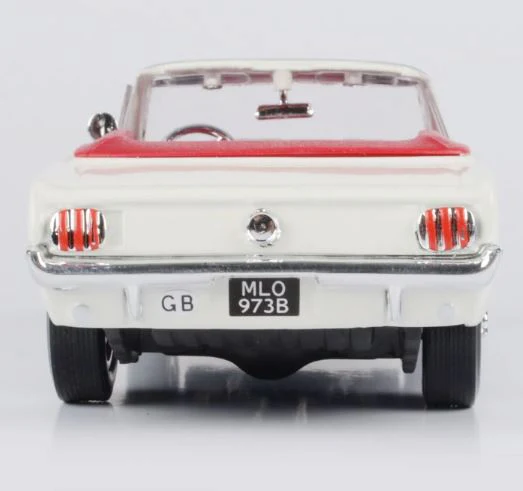 MOTORMAX 1:24 DIECAST MODEL - JAMES BOND 'GOLDFINGER' (1964) - 1964 FORD MUSTANG - Image 7