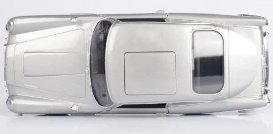 MOTORMAX 1:24 DIECAST MODEL - JAMES BOND 'GOLDFINGER' (1964) - ASTON MARTIN DB5 - Image 6