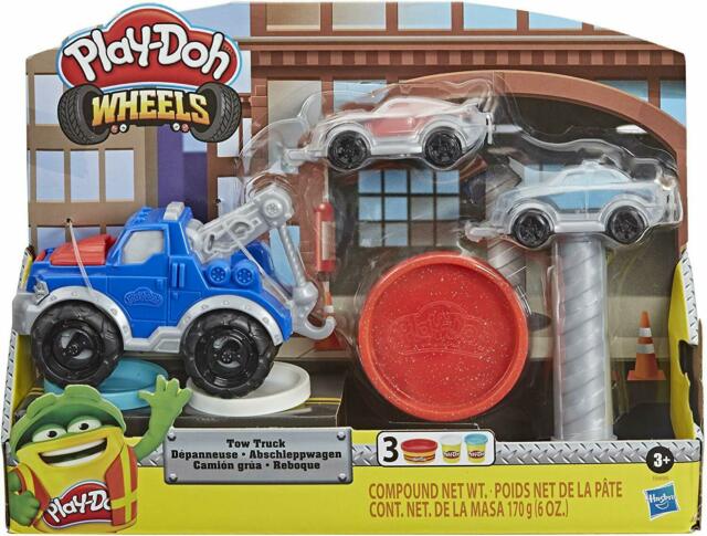 PLAY-DOH TOW TRUCK