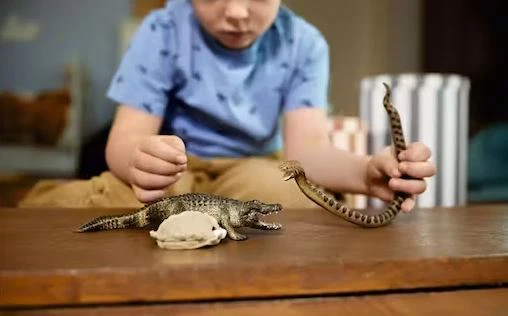 SCHLEICH - WILD LIFE - DANGER IN THE SWAMP - CROCODILE AND SNAKE - Image 4