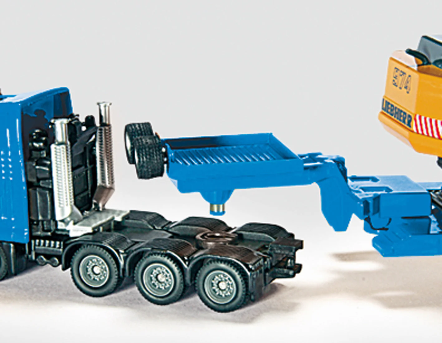 Siku - Haulage Transporter w Trailer - 1:87