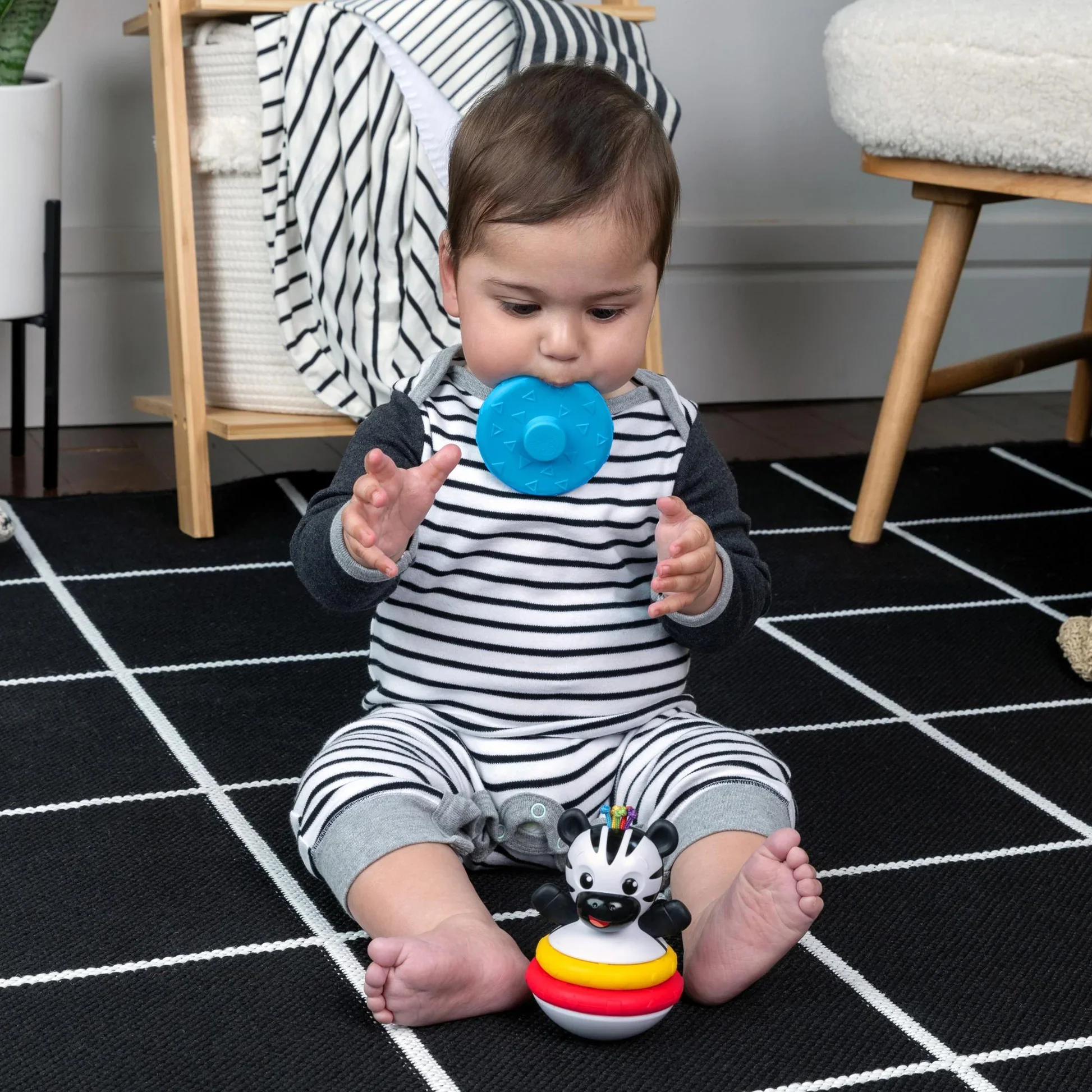 BABY EINSTEIN STACK & WOBBLE ZEN TEETHER TOY - Image 4