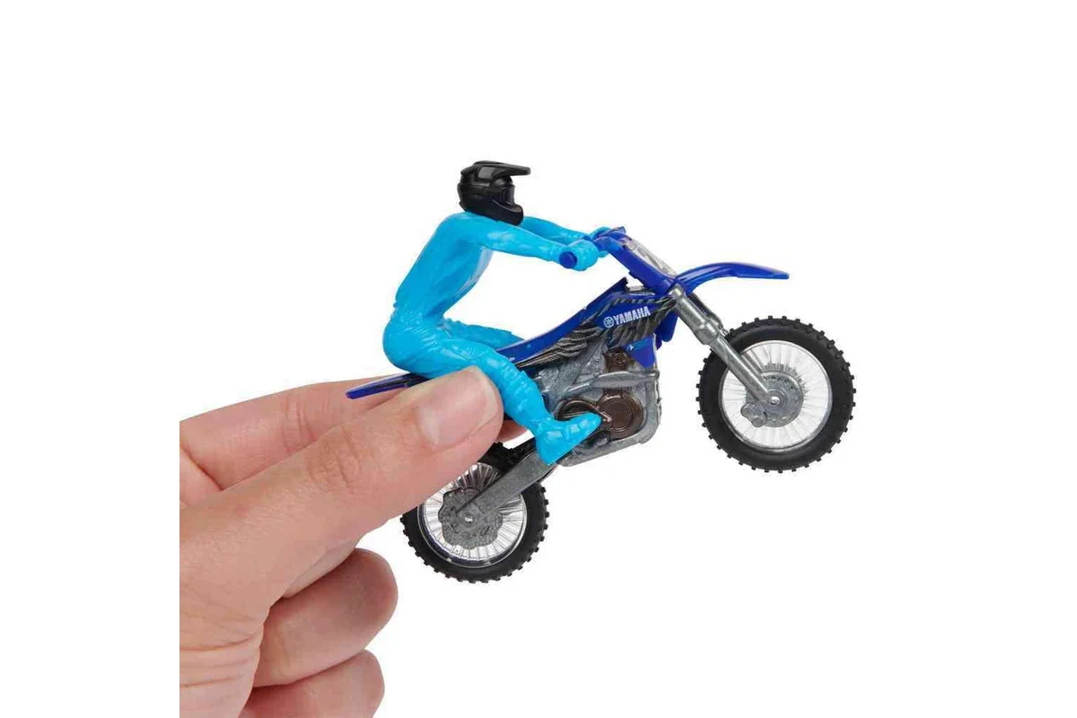 SUPERCROSS 1:24 DIE CAST MOTORCYCLE - ALEX MARTIN 26 - Image 2