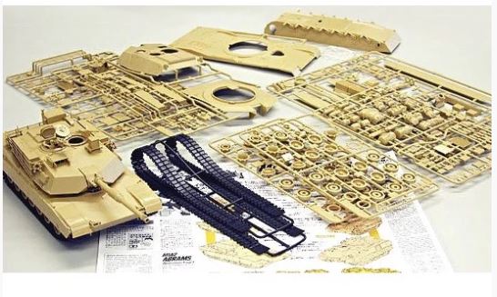TAMIYA 1/35 SCALE M1A2 ABRAMS OPERATION IRAQI FREEDOM MODEL KIT - Image 6