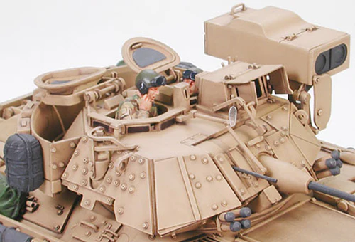 TAMIYA 1/35 M2A2 ODS IFV BRADLEY - Image 3