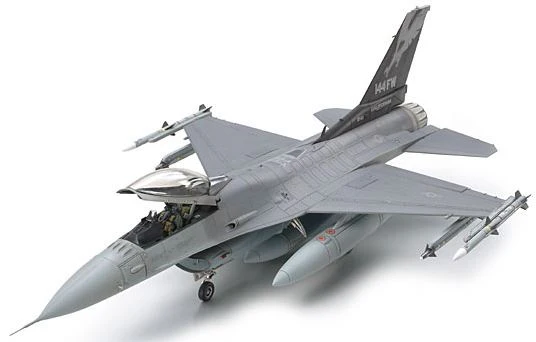 TAMIYA 1/48 SCALE LOCKHEED MARTIN F-16C BLOCK 25/32 FIGHTING FALCON ANG AIRCRAFT MODEL KIT - Image 2