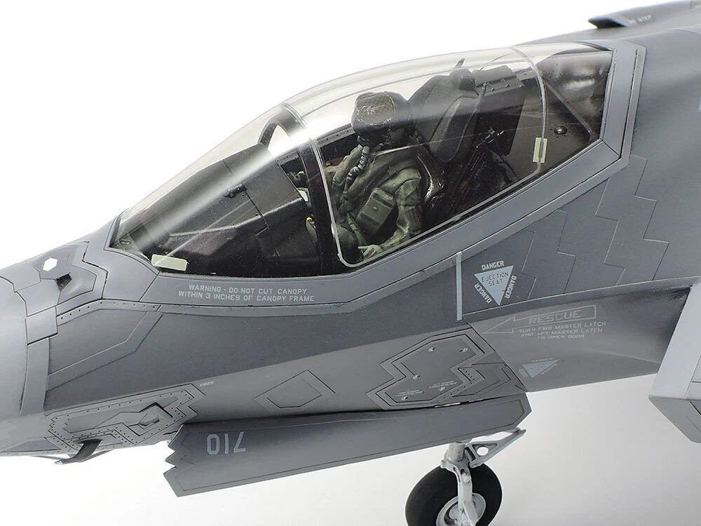 TAMIYA 1/48 LOCKHEED MARTIN F-35A LIGHTNING II - Image 4