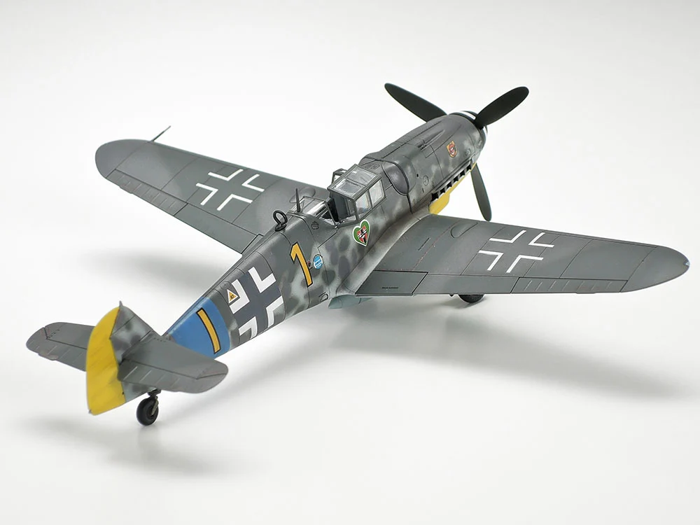 TAMIYA 1:72 SCALE MESSERSCHMITT BF 109 G-6 MODEL PLANE KIT - Image 5