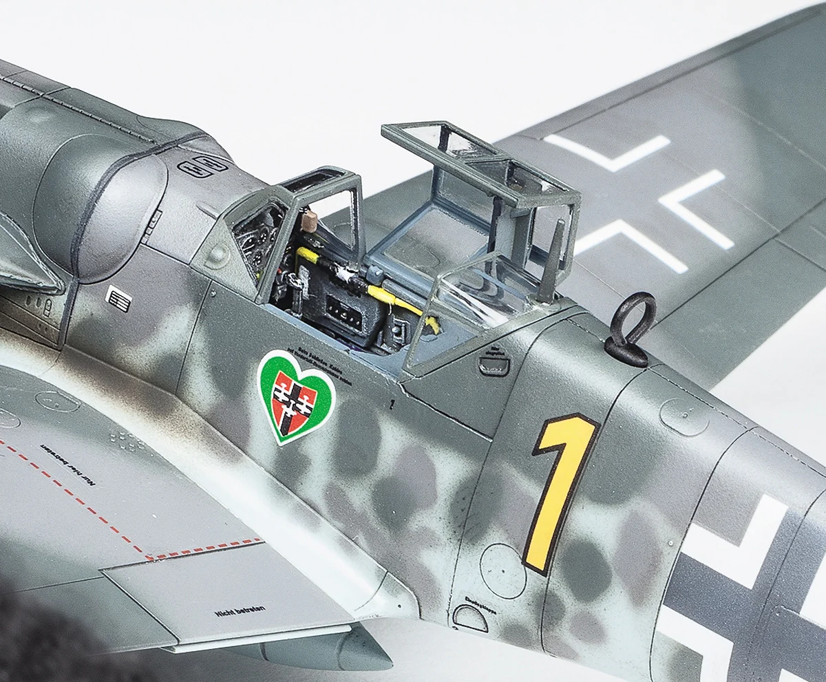 TAMIYA 1:72 SCALE MESSERSCHMITT BF 109 G-6 MODEL PLANE KIT - Image 6