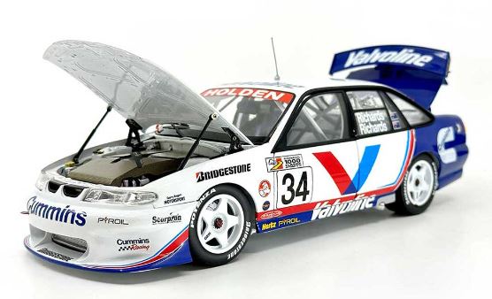 CLASSIC CARLECTABLES 1:18 HOLDEN VS COMMODORE 1997 BATHURST 2ND PLACE NO. 18768 - Image 3
