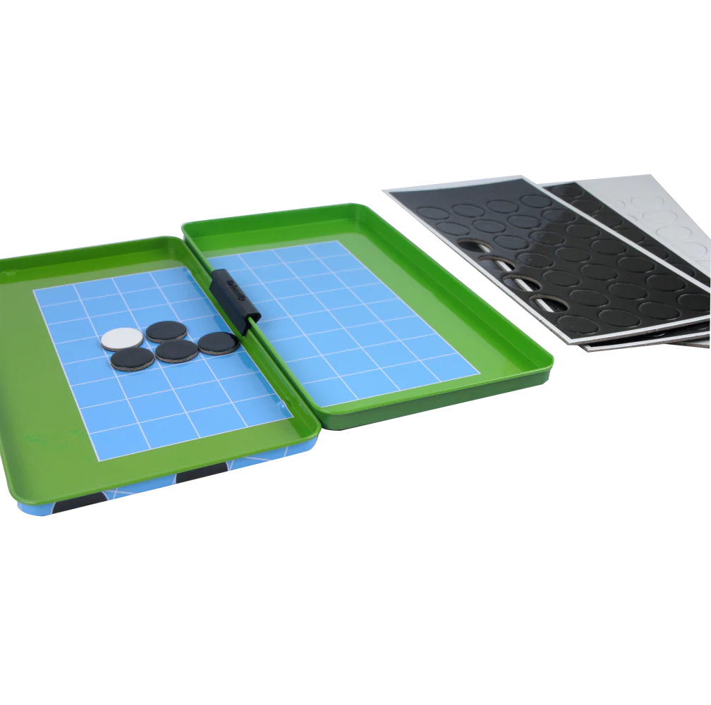 THE PURPLE COW TRAVEL TIN GAME - MAGNETIC  REVERSI - Image 2