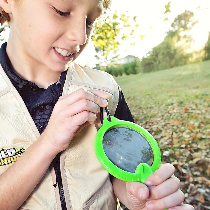 WILD ADVENTURES - MAGNIFYING GLASS - Image 4